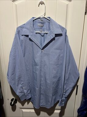 Van Heusen Light Blue Men's Long-Sleeve Dress Shirt